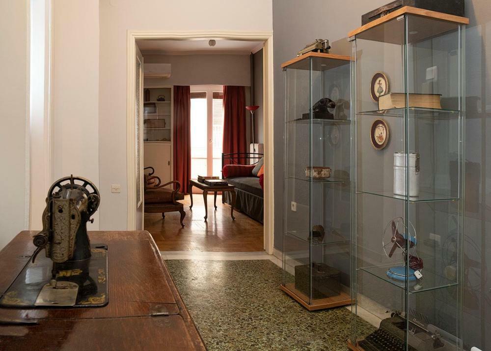 Vintage Apartment Next To Acropolis Museum Athens Luaran gambar